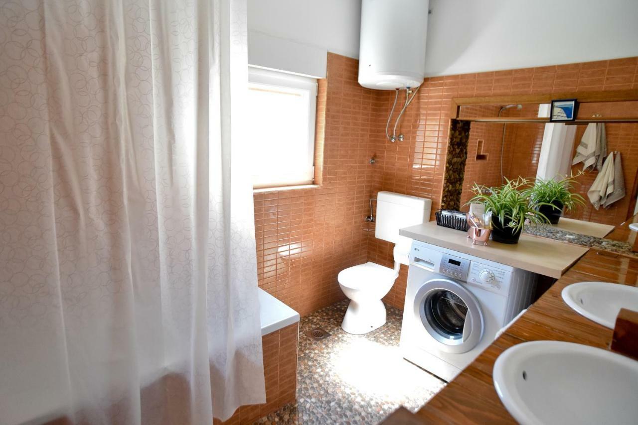 Mihaela Apartment Zadar Eksteriør bilde